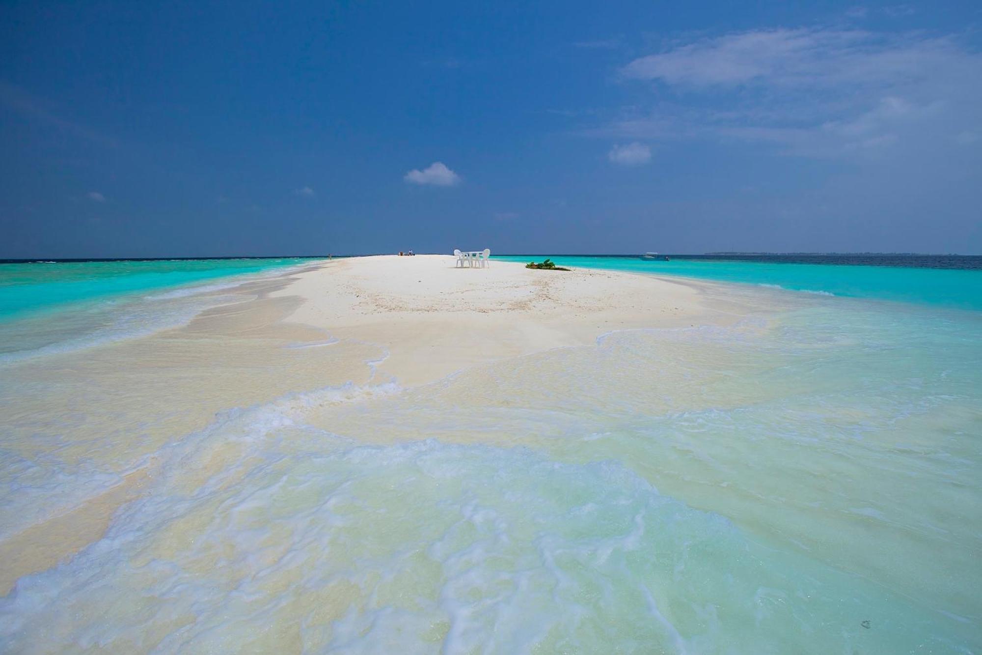 Kaani Beach Hotel Maafushi Luaran gambar